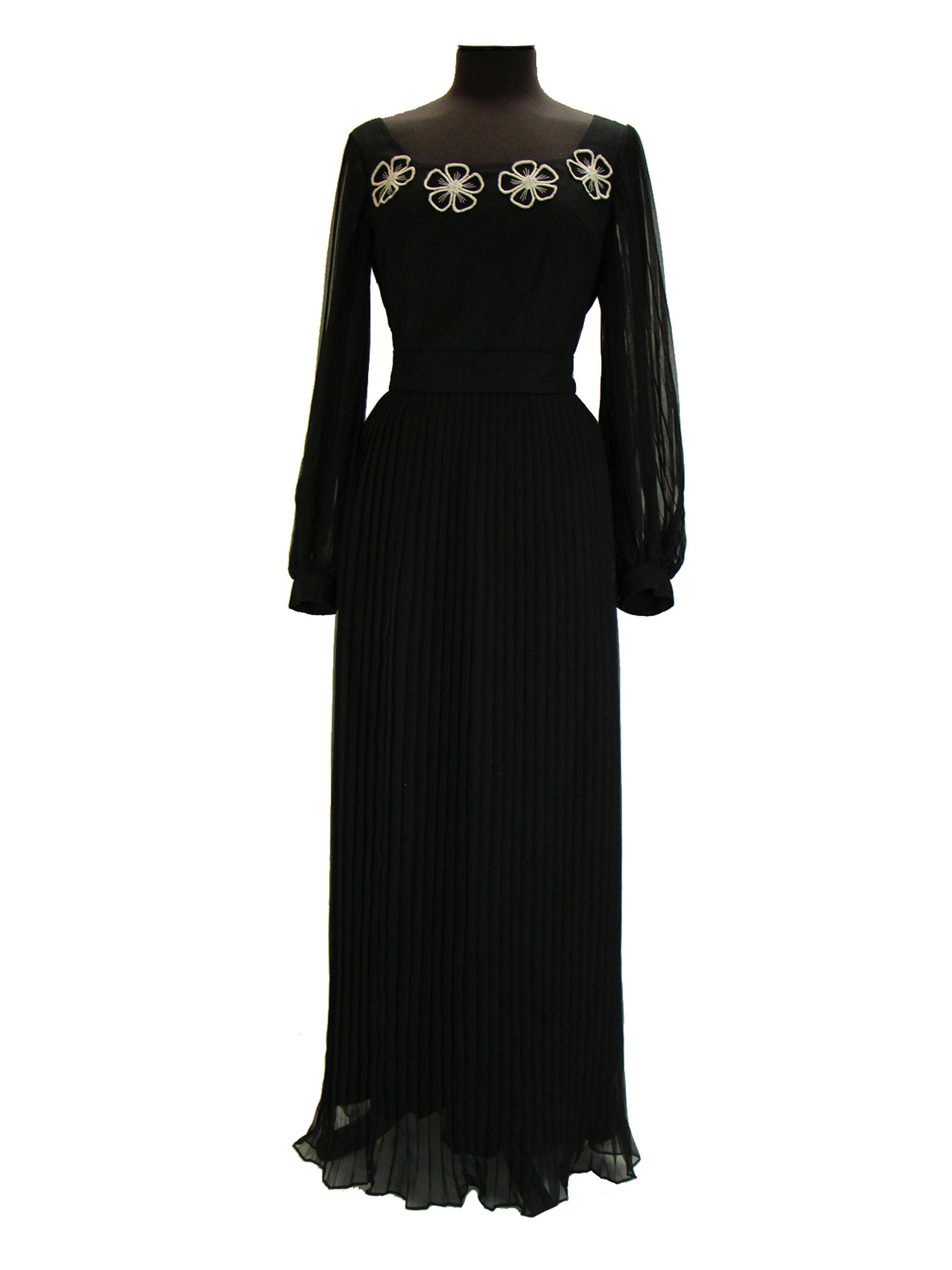 Image of Black Maxi S Occasion Dress With Pleated Skirt & Flower Applique Uk