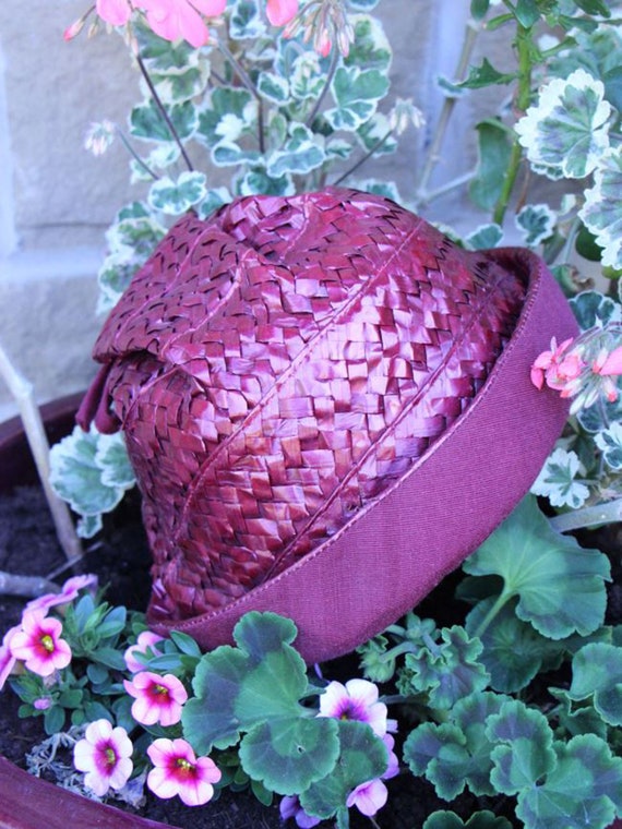 1950s Vintage Woven Berry Raffia Half Hat