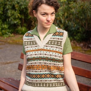 Womens Fairisle Tank Top Hand Produced Pure Scottish Shetland Wool Vintage 1940s 1950s Style Vest Bracken Beige image 2