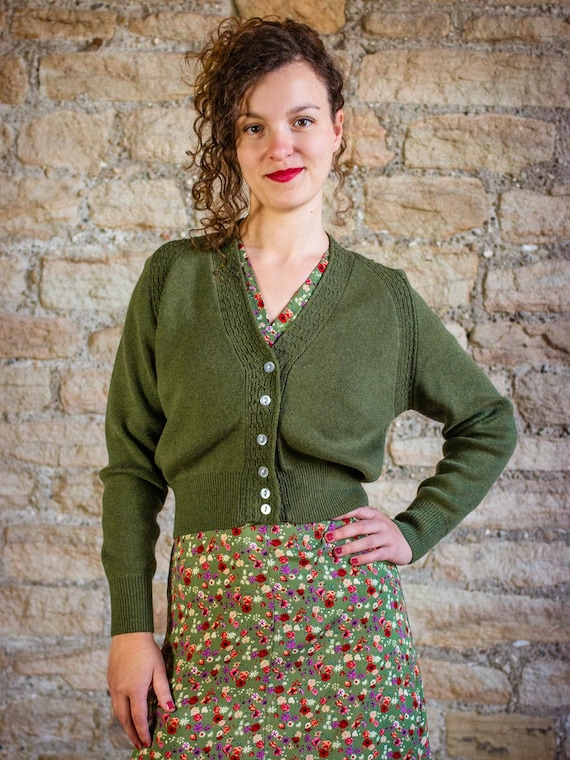 1950s Style Knit Cardigan - Green Cotton Merino Wool 1950s Style Knit Cardigan - Green Cotton Merino Wool