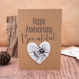 Joyeux anniversaire Beeautiful, carte de cœur en papier ensemencé