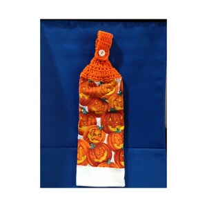 Halloween / Harvest Hanging Hand Towel 'Jack-O-Lanterns' with Orange Crocheted Top 22287 image 1