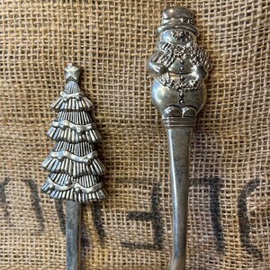 Set of 3 vintage silver plated Christmas serving utensils pie server fork spoon image 4