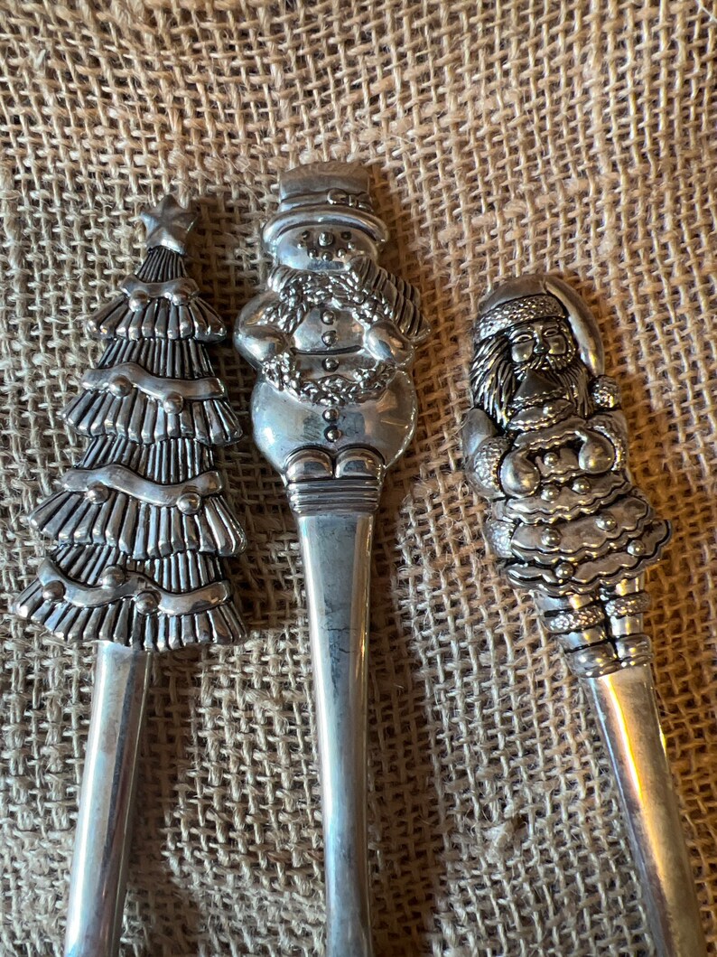 Set of 3 vintage silver plated Christmas serving utensils pie server fork spoon image 7