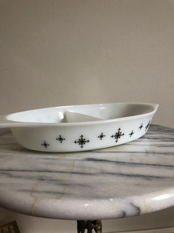 Vintage Atomic Pyrex Divided Baking Dish Black Compass Design