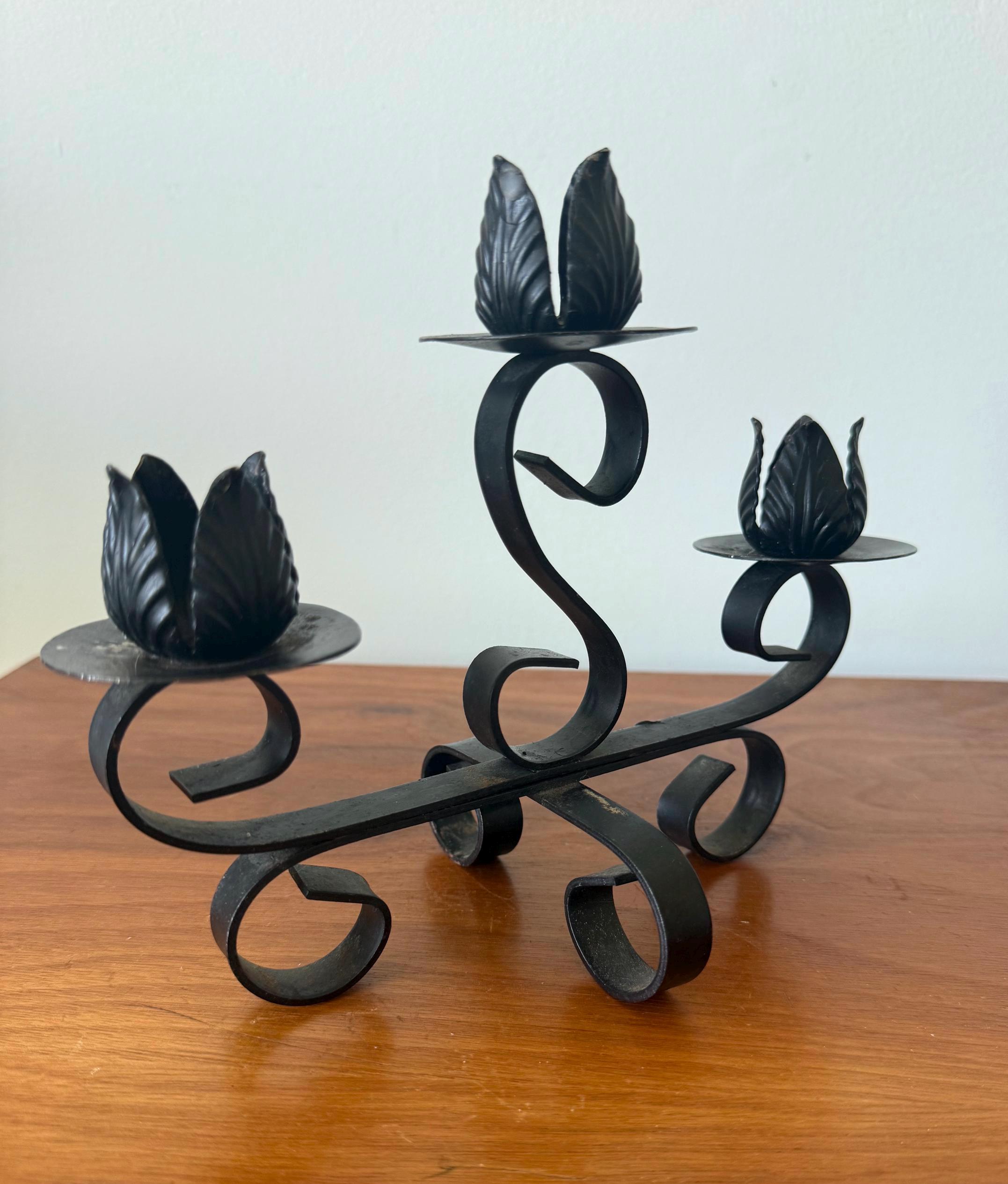 ヴィンテージゴシックアイアン3キャンドルシャンデリアセンターピース