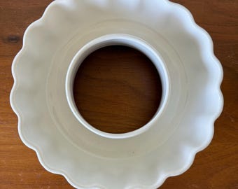 vintage witte ovenvaste Bundt-taartvorm van California Pottery of Jello Mold