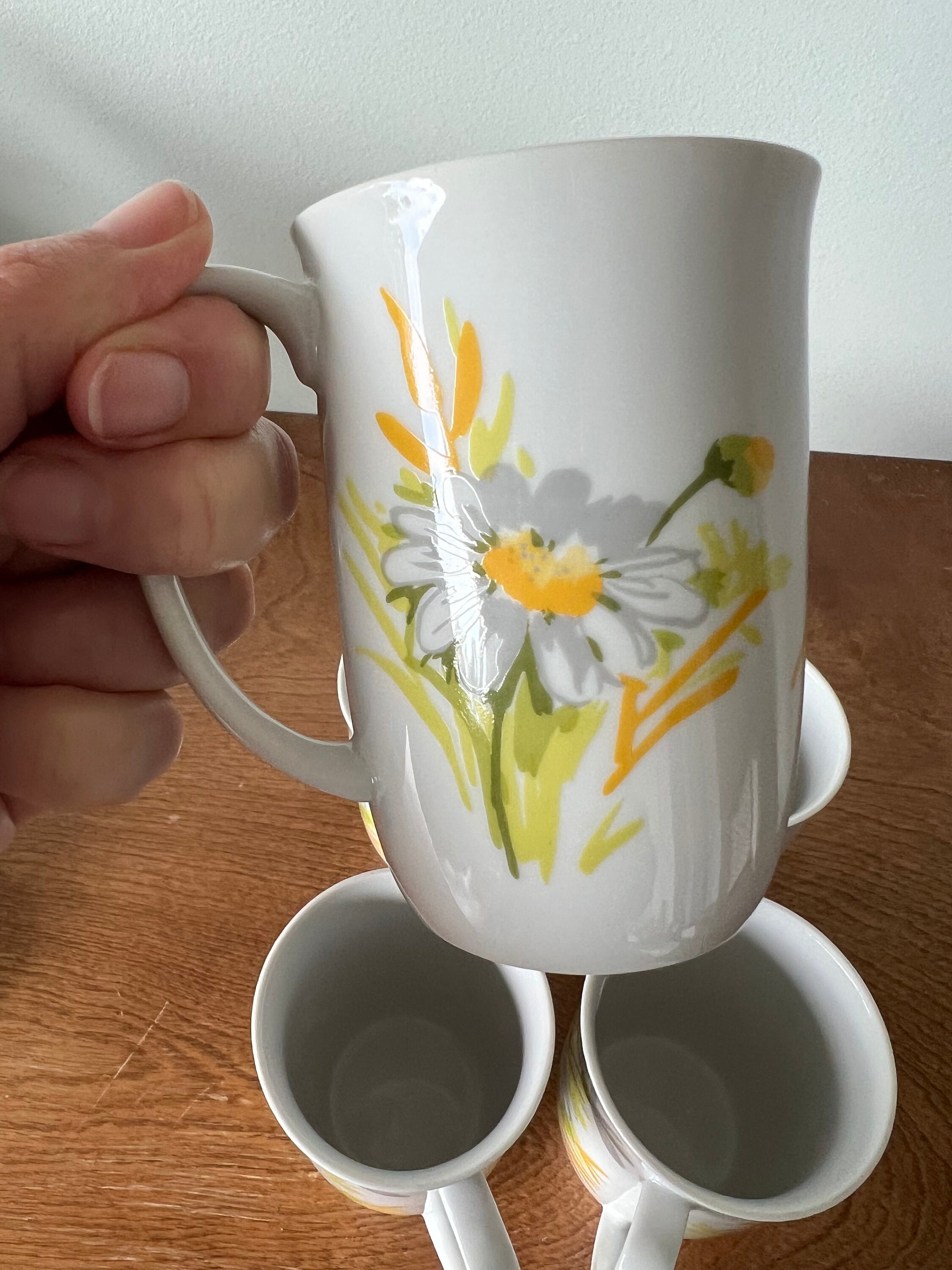 フィッツ&フロイドFITZ AND FLOYD 食器　コーヒーコップ　金　カップ Fitz and Floyd vintage yellow green white and gray daisy mugs