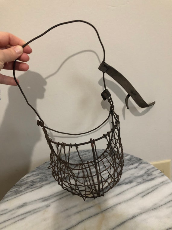 ANCIEN ENCRIER EN métal formant une tête de cheval de profil. EUR 45,00