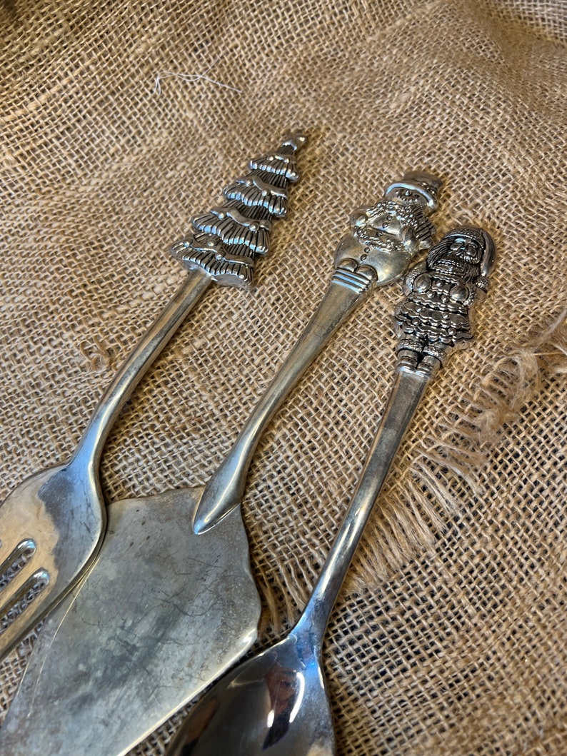 Set of 3 vintage silver plated Christmas serving utensils pie server fork spoon image 2