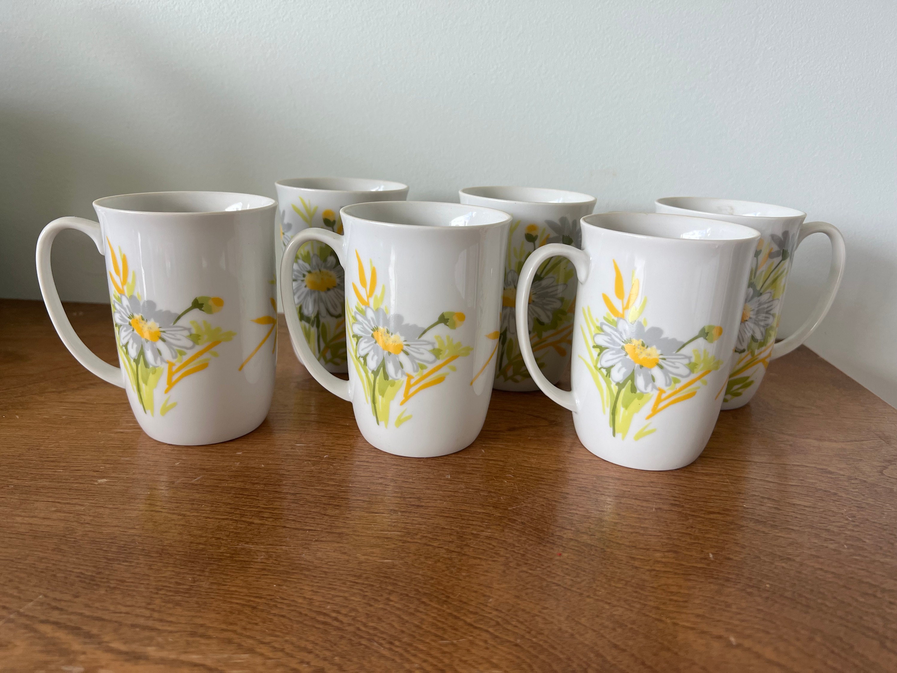 Fitz and Floyd vintage yellow green white and gray daisy mugs