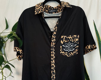 Leopard Print Button Up Cat Skull Short Sleeve Hand Painted Patch Size Xlarge