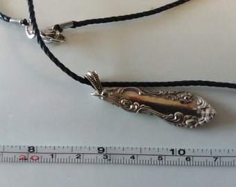 1904 Vintage Rose Pendant