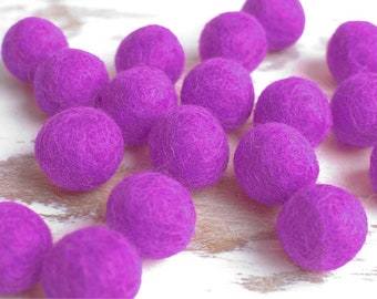 Magenta Purple Felt Balls x20. 2.5cm. Wool. Mixed colours. Bulk. Party Decor.  25mm felt balls supplies beads