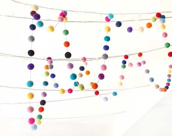 Felt Ball Garland. Christmas garland 100 Felt Balls 5 METRES Pom Pom Rainbow Party Decoration, Wedding, Nursery Decor Colourful Mixed Colour