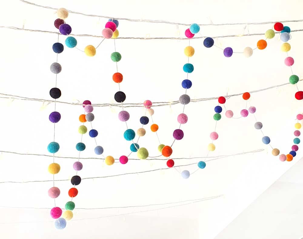 Felt Ball Garland. Christmas Garland 100 Balls 5 Metres Pom Rainbow Party Decoration, Wedding, Nursery Decor Colourful Mixed Colour