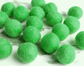 Felt Balls x20. 2.5cm GREEN Felt Balls. Wool.  25mm Felt Balls Supplier. Wholesale. Felt Ball. Kids Art Craft DIY Scrapbooking