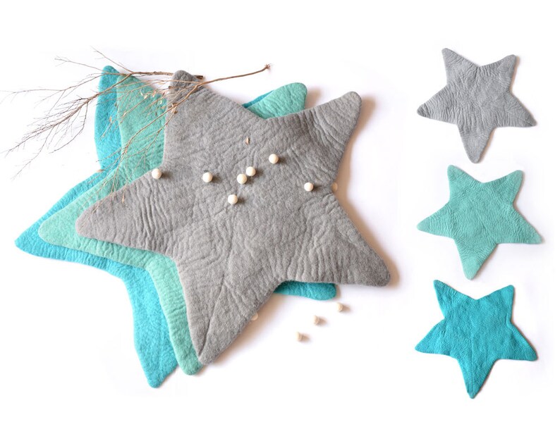 Star Felt Rug, MINT BLUE GREY, Regular Felt Rug, Kids Decor, Kids Rug, Felted Rug, Nursery Rug, Children decor, Star Decor Regular Size image 2