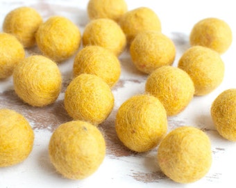 Felt Balls x20. 2.5cm MUSTARD YELLOW Felt Balls. Wool. Felt Balls Supplier. Wholesale. Yellow Felt Ball. Wedding Decor. 25mm