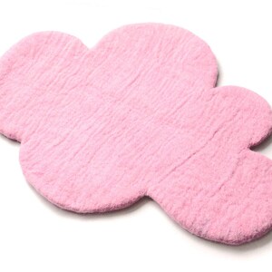 Felt CLOUD RUG LARGE, Felt Rug, Soft Pink Nursery Rug, Felted Rug, Kids Room Rug, Children decor, Wool Rug, Playmat image 2