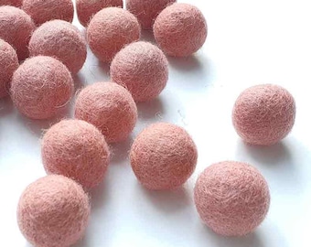 Felt Balls x20. 2.5cm CORAL PINK Felt Balls.  25mm. Wool. Felt Balls Supplier.  Wholesale. Soft Pink. Pastel Pink. Wedding Decor.