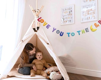 ABC Love You To The Moon & Rückengirlande. Alphabet Girlande Zitat Girlande. Buchstaben aus Filz. Kinderzimmer Dekor. Edukative Kinderzimmer Dekor. Wimpelkette
