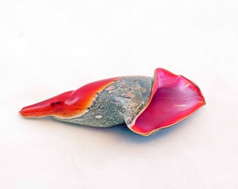 Lampwork Glass Seashell – Handmade Murano Glass Art, Pink & Ivory