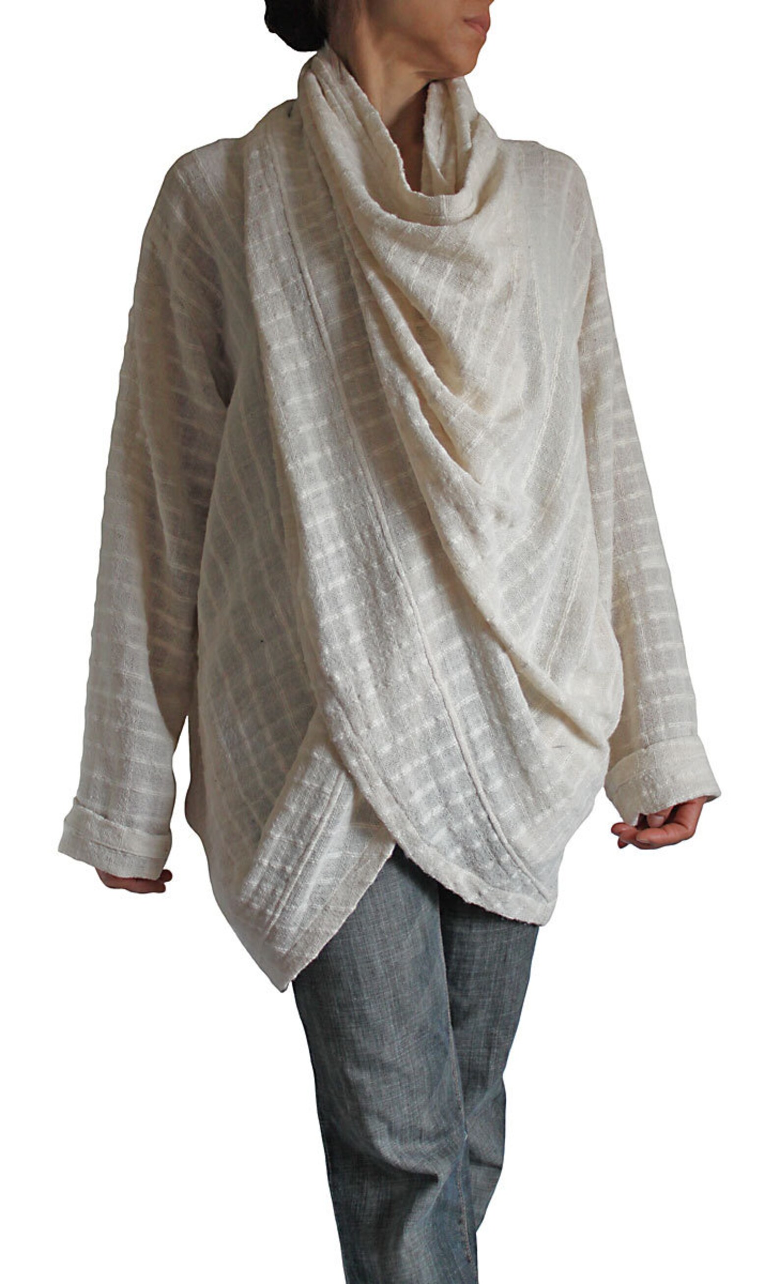 LIGHT SPEED TWIST SHOULDER BLOUSE