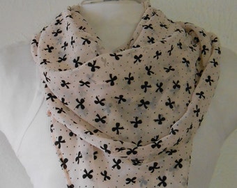 Pink Bow Scarf: Women's Fashion Hijab