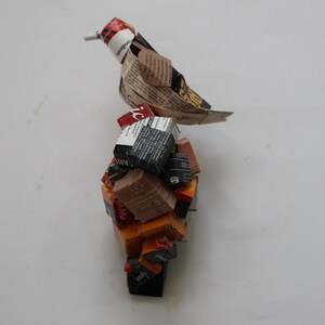 Putter muurvogel uit verpakkingskarton