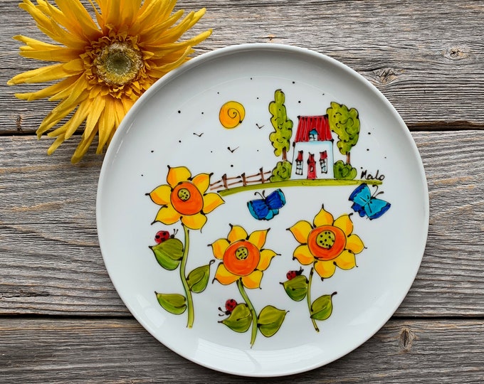 Round porcelain plate sunflower house blue butterfly ladybug hand paint