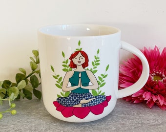 Tasse porcelaine illustration femme méditation yoga