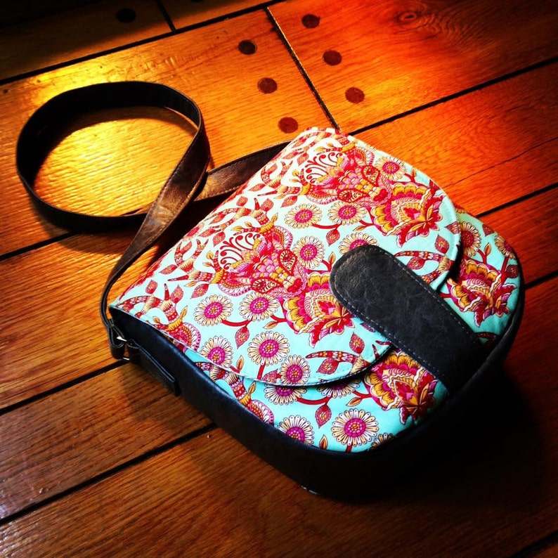 Swoon Patterns: Sandra Saddle Bag PDF Vintage Purse Crossbody Handbag Sewing Pattern image 3