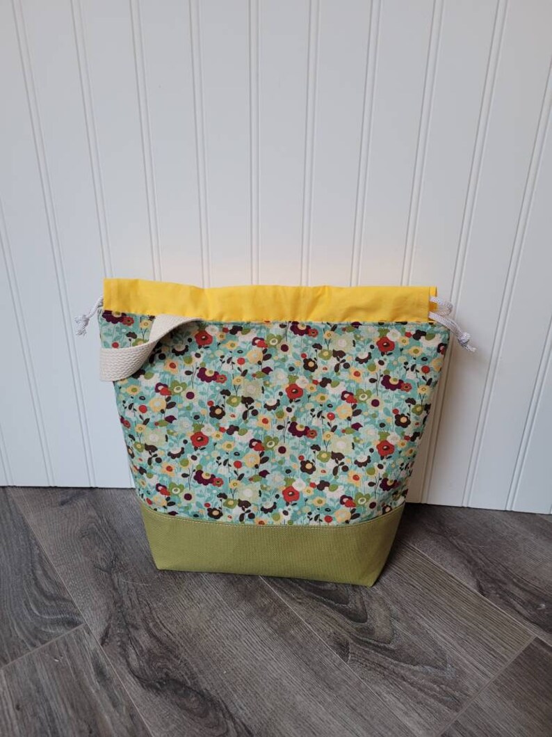 slip pockets floral print Set of 2 adorable matching bags Large Canvas ToteShoulder Bag PLUS Large Project Drawstring Bag