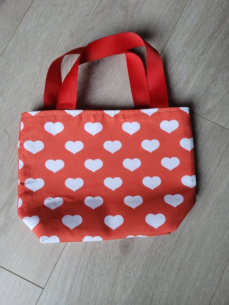 Adorable set of three resuable gift bags mini totes