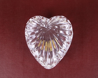 Vintage clear cut crystal heart shape trinket box with lid Echt Bleikristall 24% lead crystal, small lidded romantic container wedding decor