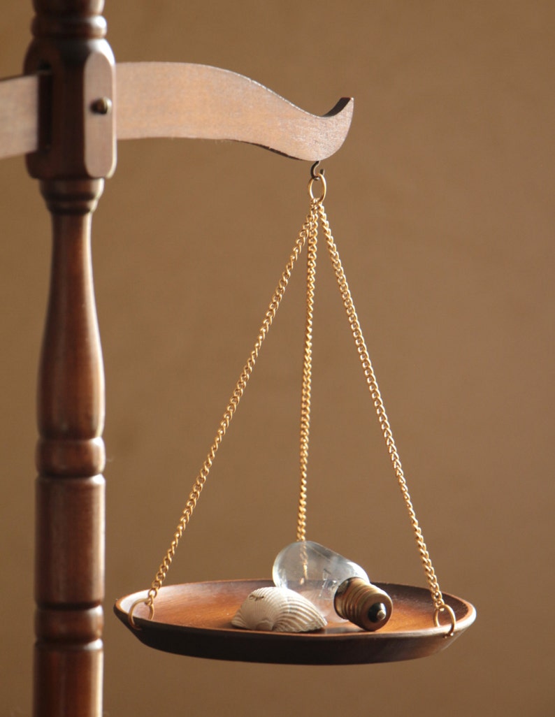 Vintage brown wood scales of justice / balancing scale decor Etsy