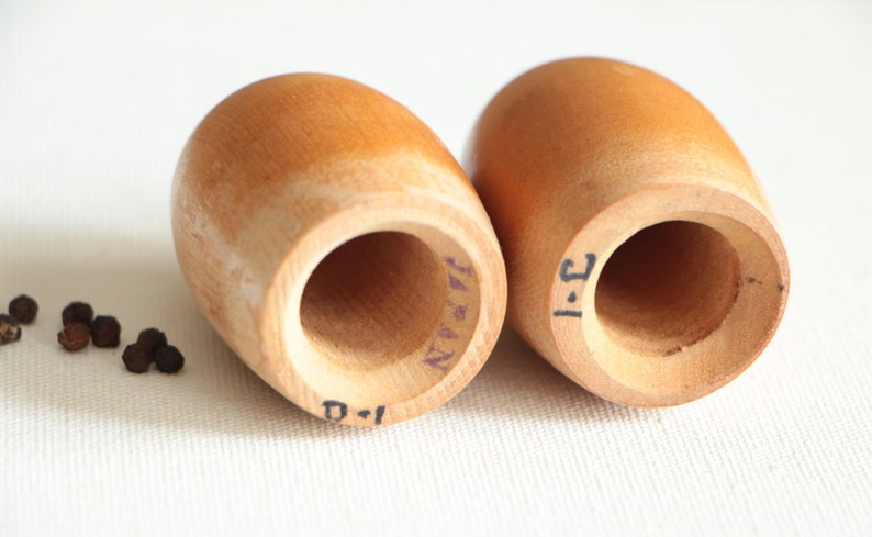 Vintage wood salt and pepper shakers made in Japan rustic kitchen decor egg shape salt n pepper storage