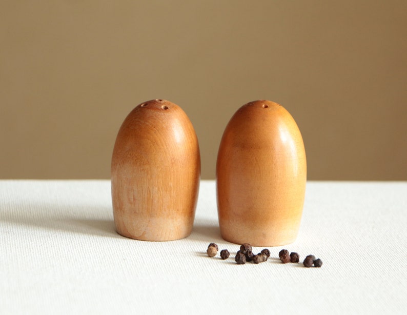 Vintage wood salt and pepper shakers made in Japan rustic kitchen decor egg shape salt n pepper storage