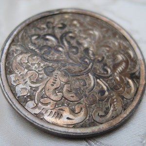 Vintage Victorian White Metal Floral Filigree Pattern Circular Brooch Antique