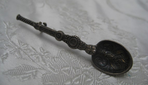 Hallmarked Silver Royal Anointing Spoon Brooch by… - image 2