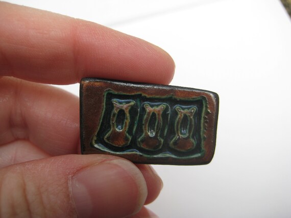 Vintage Abstract Folk Art Studio Pottery Brooch 1… - image 4