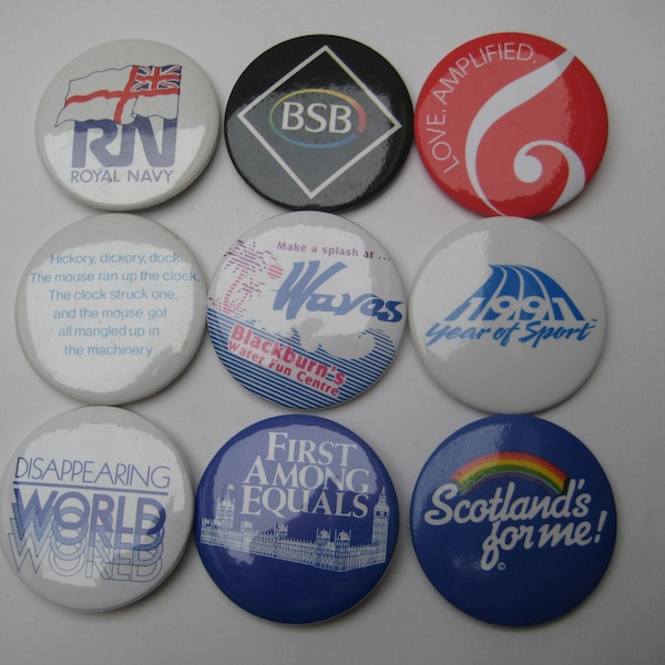 Lot x 9 badges vintage Principalement des années 1980 Charity Collectable Advertising Souvenir
