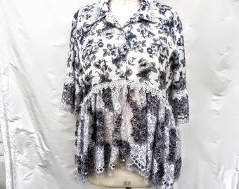 Roses and lace tattered blouse 2X Romantic Bohemian lace top Plus size