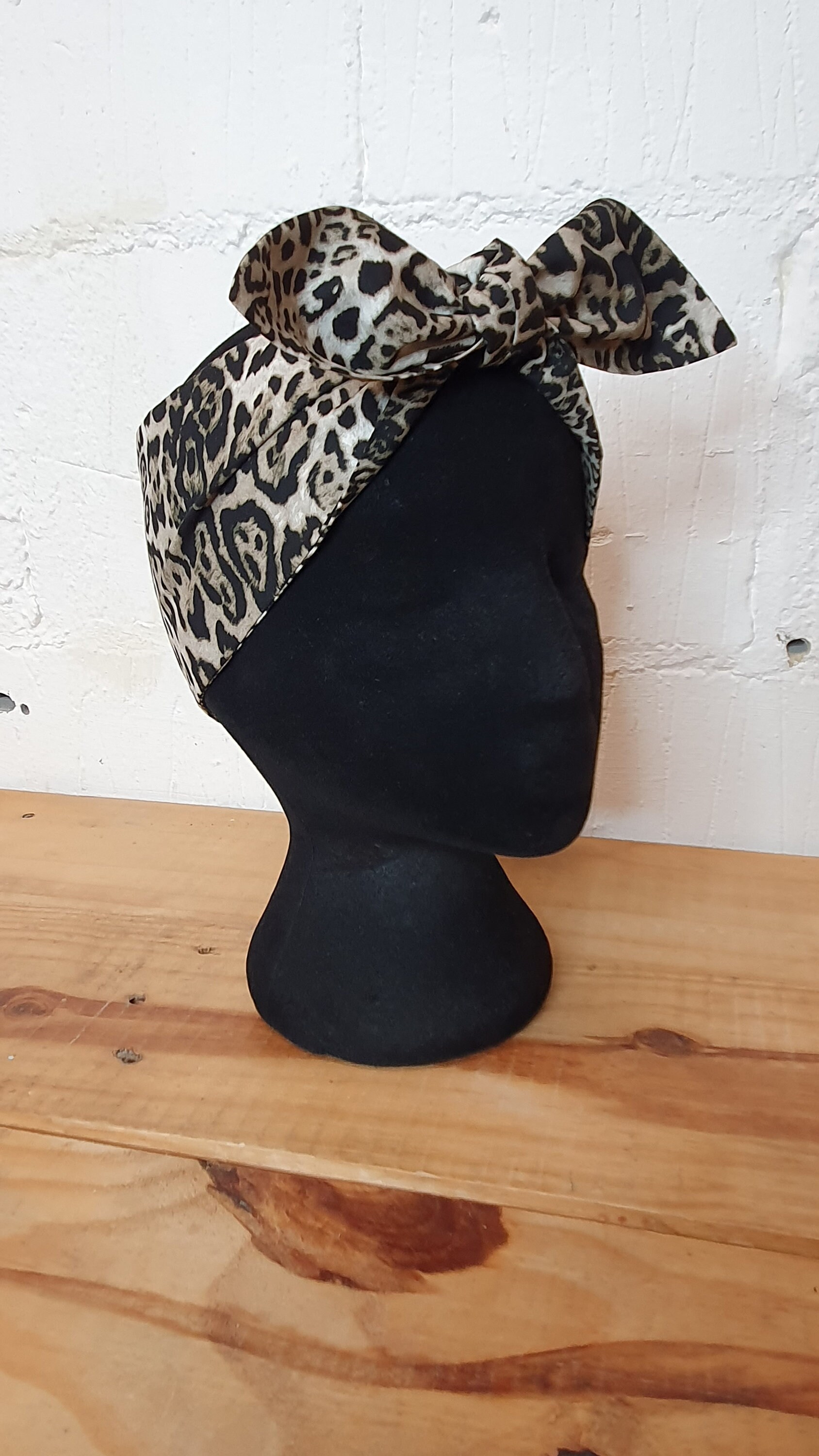 Topshop Leopard Print Hair scarf 2008 $_57.JPG?set_id=880000500F main image 2