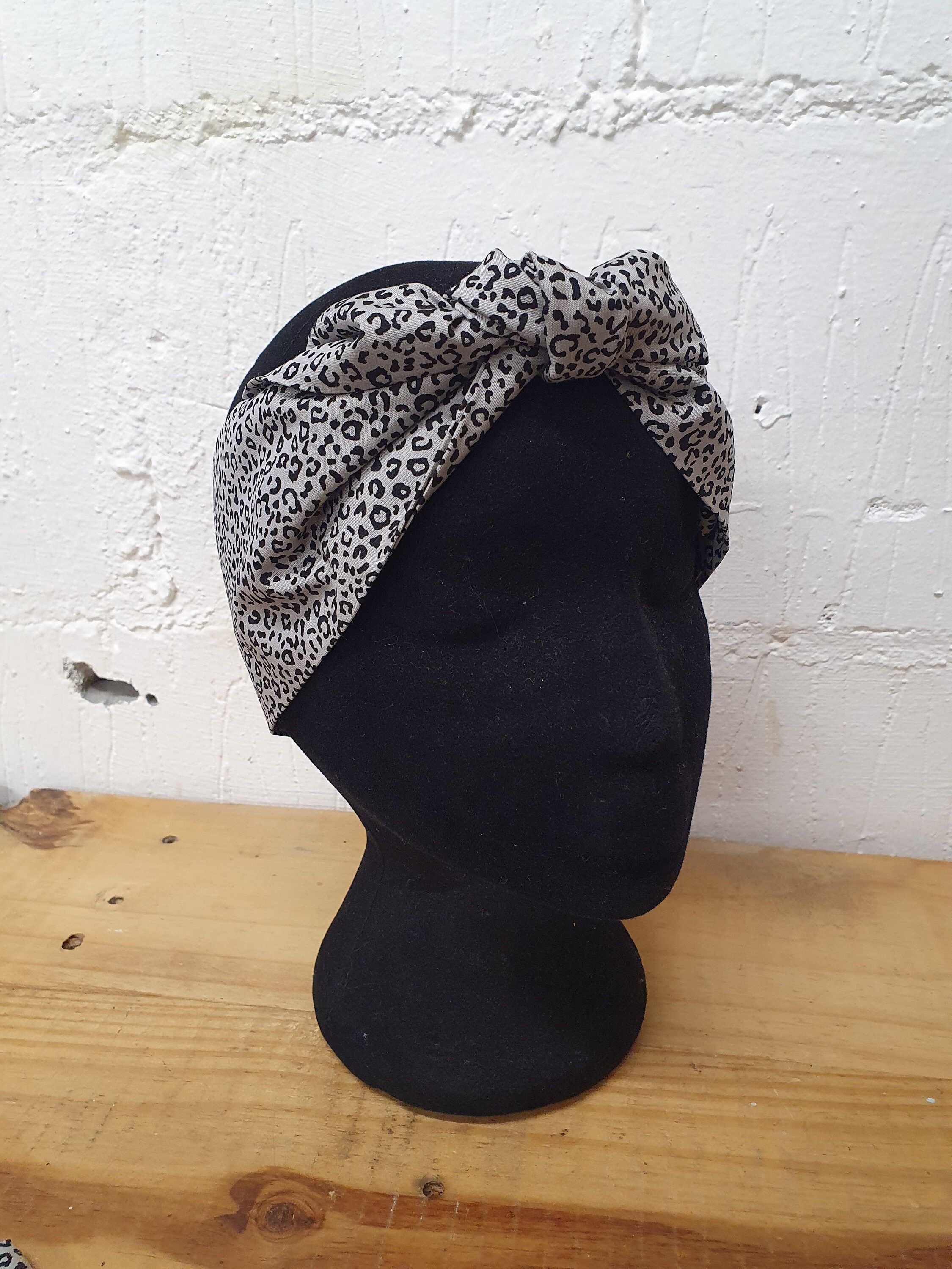 Turquoise Parrots Tropical Headscarf Hair Wrap - Etsy display picture 3