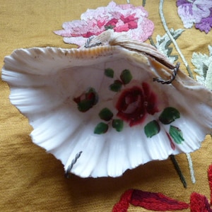 Victorian Clam Shell Tray with Wire Work and Hand Painted Rose Victorian Seashell
