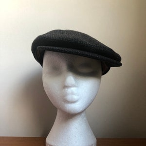 Vintage Irish tweed cap, duncher cap, newsboy style, unisex flat cap, small size, Peaky Blinders, 02220200