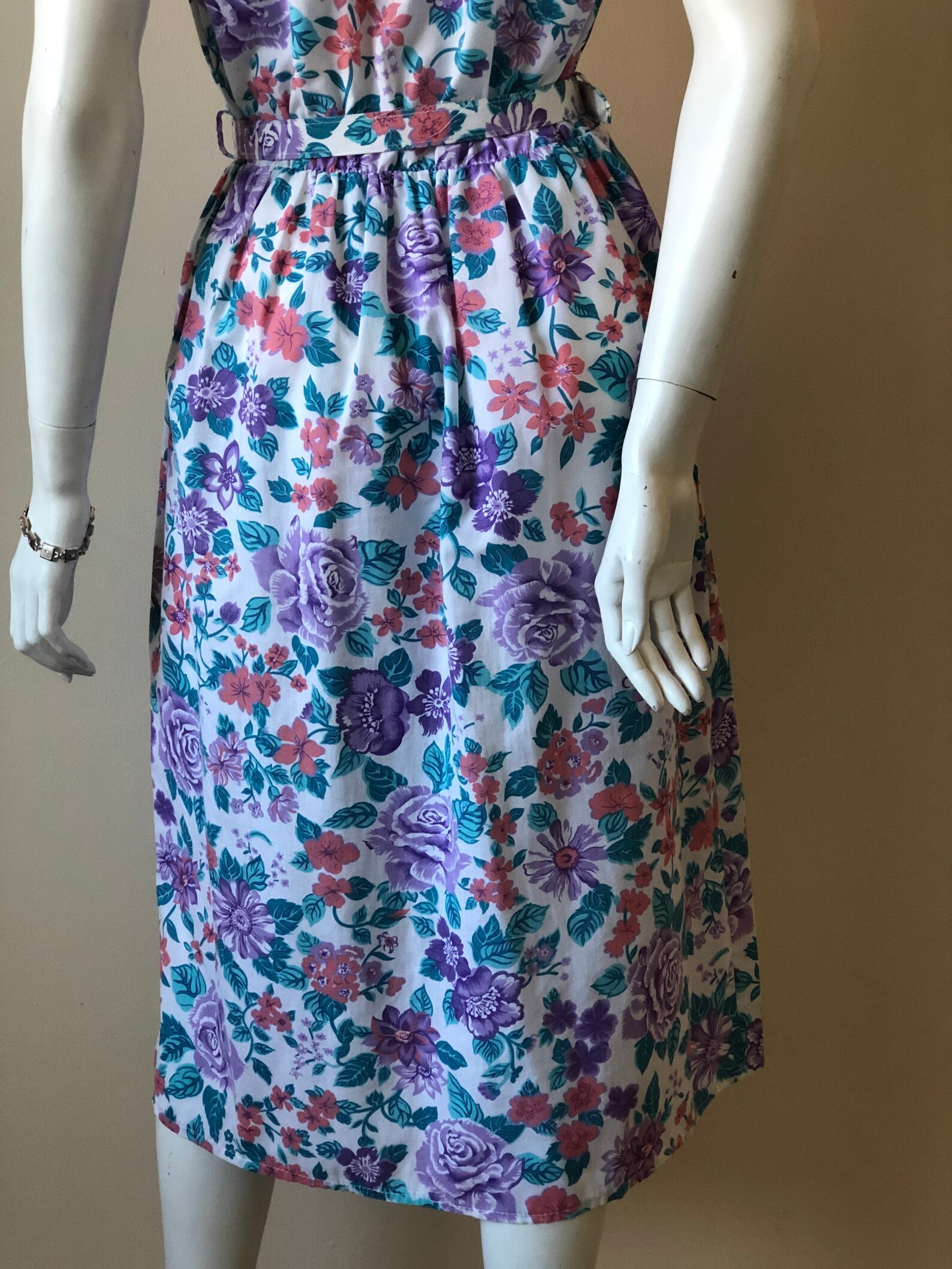 Vintage day dress 1970s 1980s spring wedding guest purple