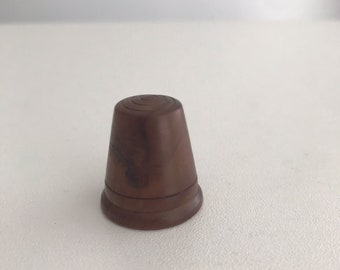 Vintage wooden thimble, sewing collectible, treen thimble, turned wooden thimble, yew or box wood, 05230100